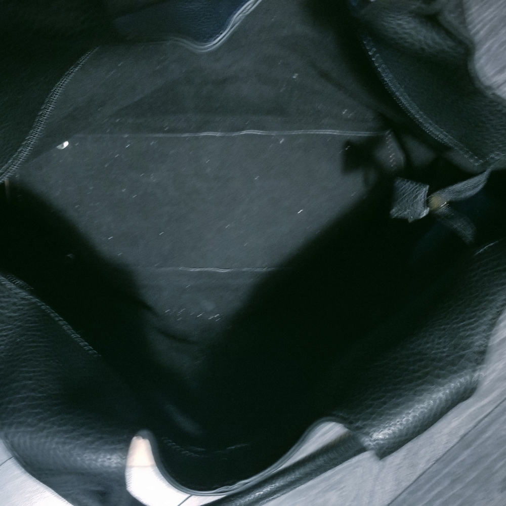 Pebbled Faux Leather Tote - Picture 5 of 9